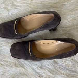 Gucci Brown Suede Pumps